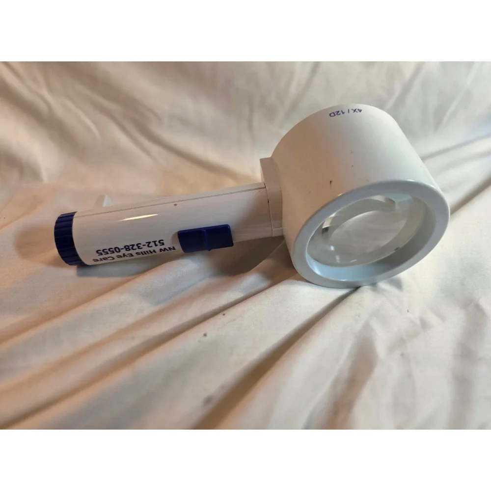 Handheld 4X 12D Illuminated Magnifying Glass with LED Light White and Blue